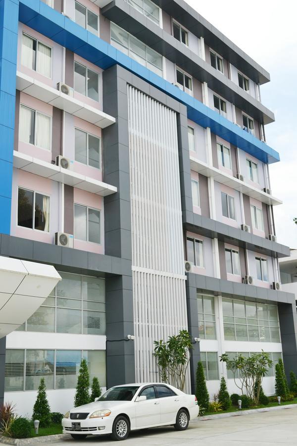 Hotel Broadway Yangon Luaran gambar