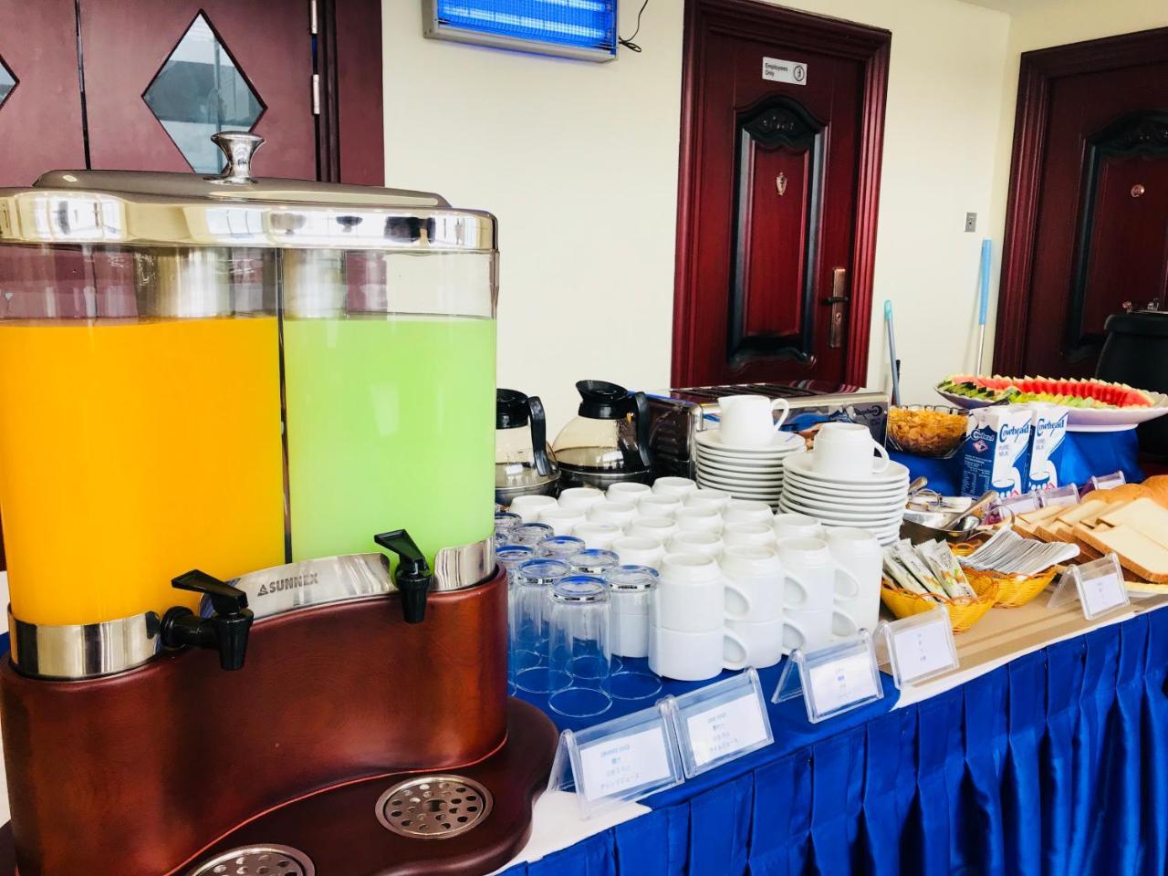 Hotel Broadway Yangon Luaran gambar