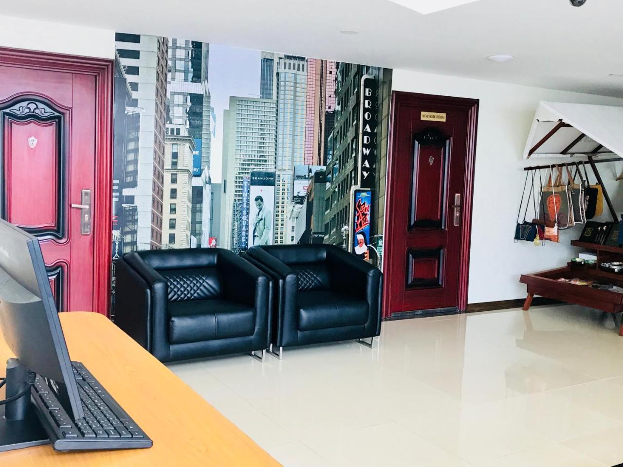 Hotel Broadway Yangon Luaran gambar