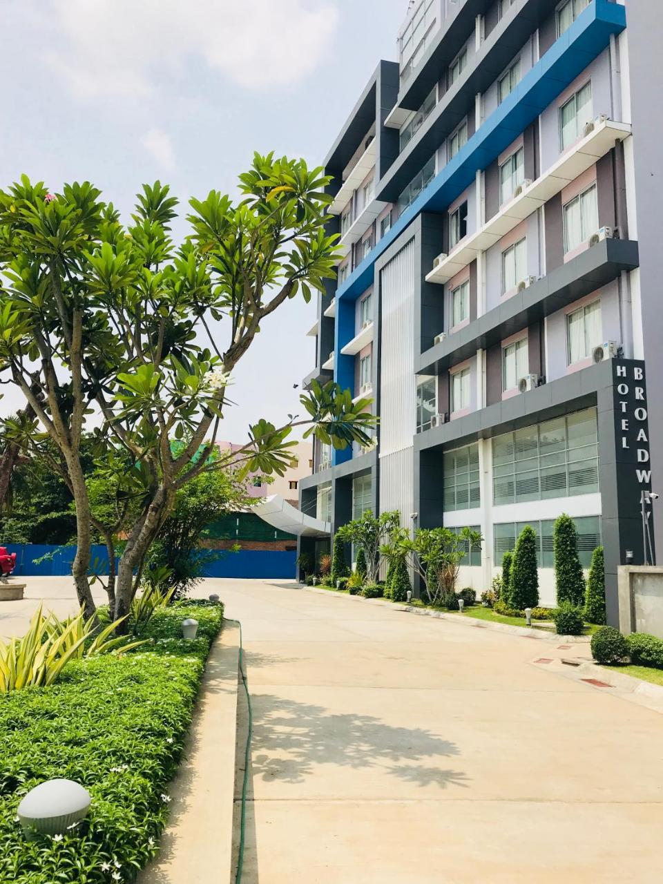 Hotel Broadway Yangon Luaran gambar