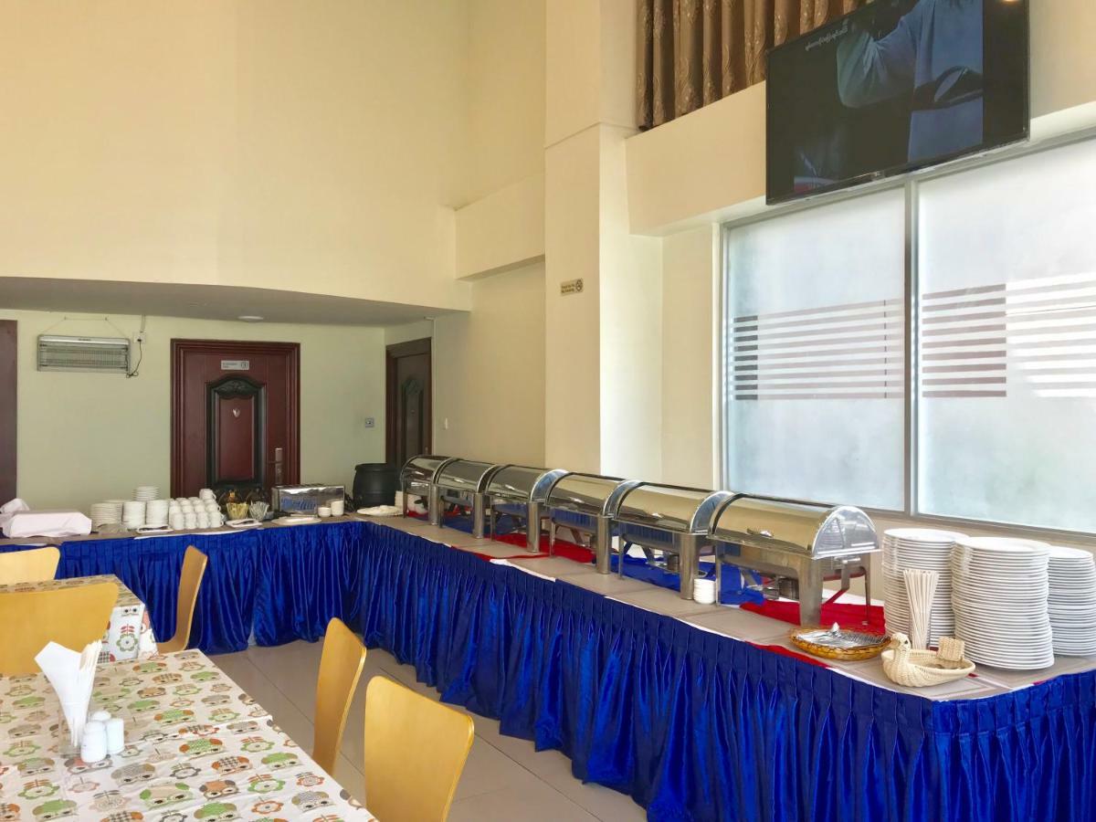 Hotel Broadway Yangon Luaran gambar