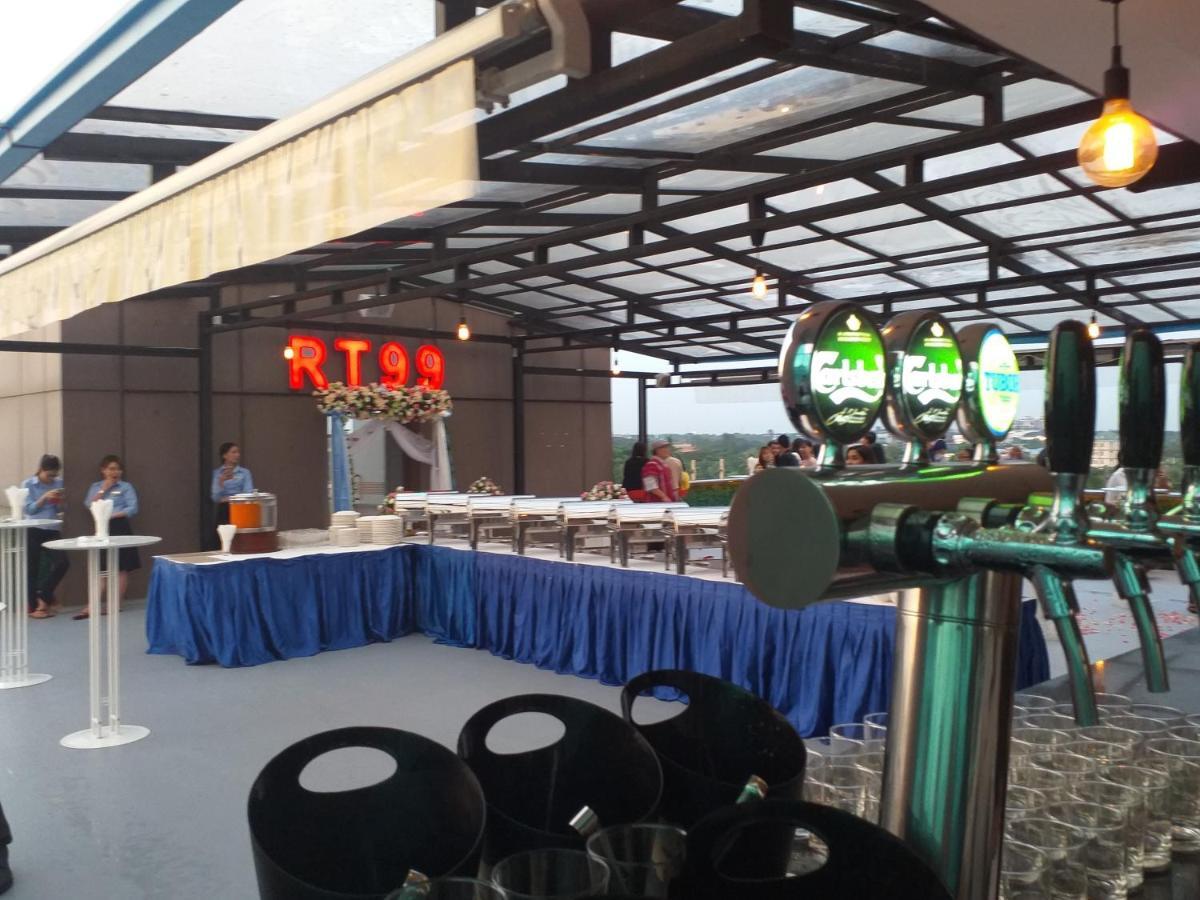 Hotel Broadway Yangon Luaran gambar